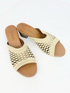 Bonavi SONIA Beige Leather Laser Cut Scalloped Edge Stacked Heel Slide Sandals